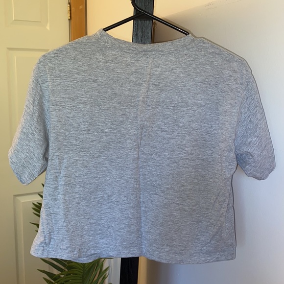 Champion Cropped Tee - Picture 3 of 3